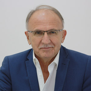 Dr Miodrag Pavličić